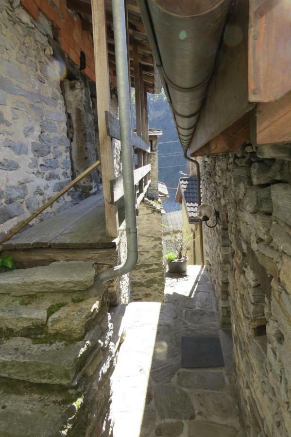 Vila Rustico Paese Vogorno Exteriér fotografie